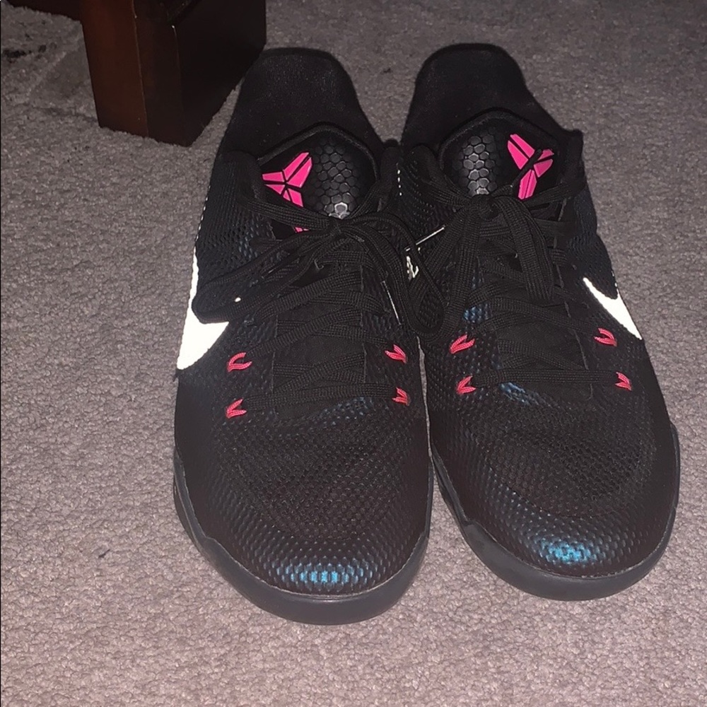 Nike Kobe 11 EM Low "Invisibility Cloak"
